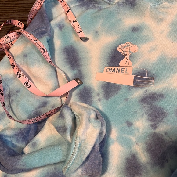 Brand New tie-dyed Crewneck! - Picture 4 of 4